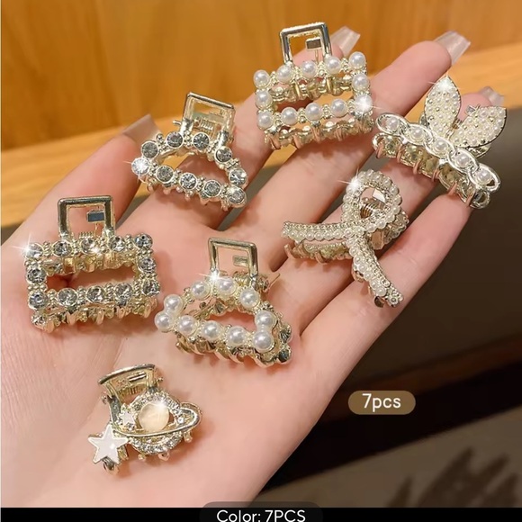 Elegant Gold Hair Clip Collection
0424 - Picture 9 of 10